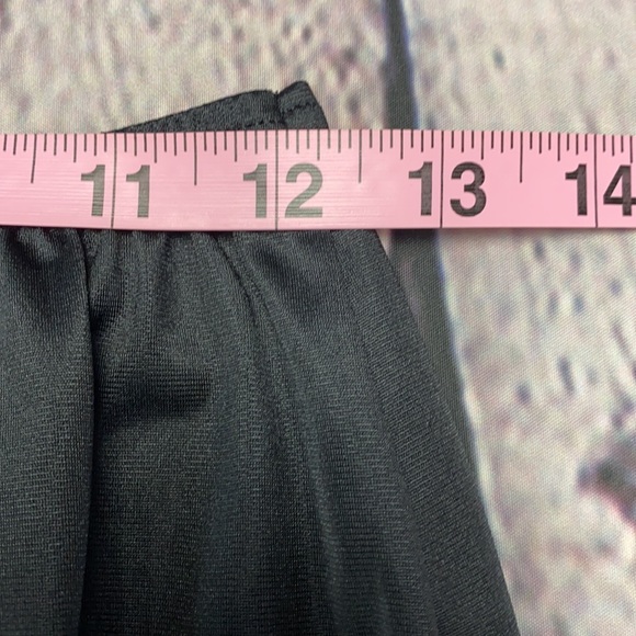 Vanity Fair Black Slip Size: Medium - Picture 7 of 16